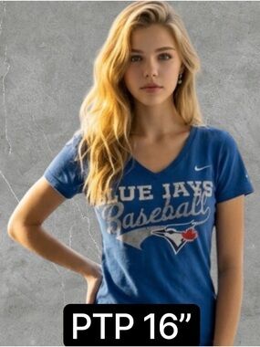 💟Nike Vintage Style Women’s Toronto Blue Jays V-Neck Tee